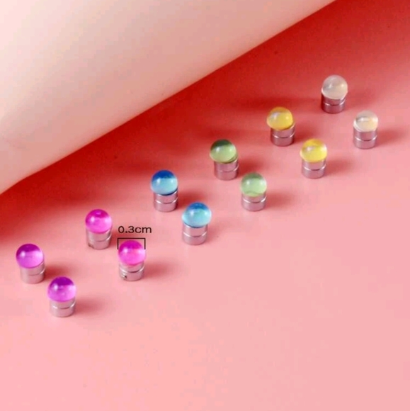 Magnetic Nose Rings - Picture 3 of 3